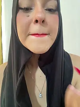 Snapshot of Bashima- chatting on October 9, 4:33 pm Bashima- online show from October 9, 4:33 pm