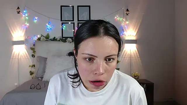 Megan 05  online show from April 28, 6:45 pm
