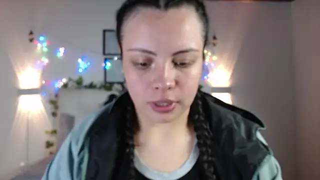 Megan 05  online show from May 4, 7:28 pm