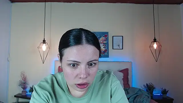 Megan 05  online show from June 22, 7:33 pm
