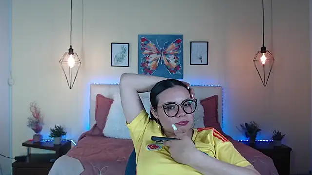 Megan 05  online show from July 3, 7:20 pm
