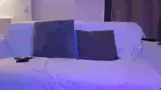Zoe Fisher online show from May 19, 7:54 pm