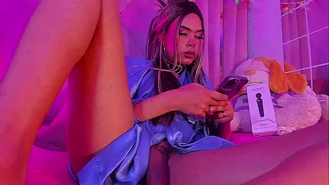 jazmin waked online show from June 21, 9:35 am