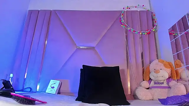 jazmin waked online show from May 1, 5:10 am