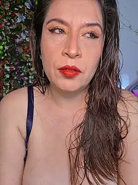 Lady Sofhia online show from June 27, 10:05 pm