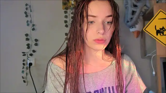 elilybby online show from July 3, 5:08 pm
