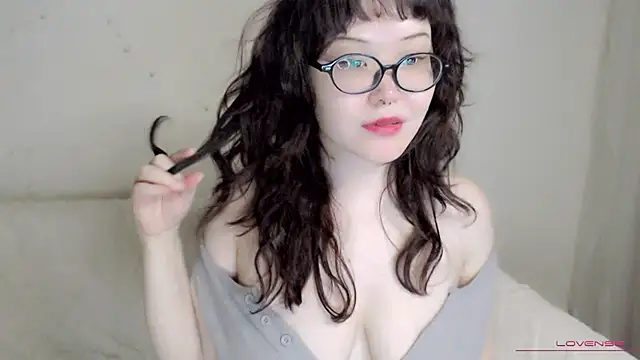 tsunade chan online show from December 21, 3:05 pm