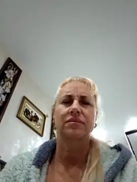 KissMiSveet online show from December 20, 5:50 pm