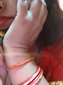 Sonalihot  online show from February 12, 6:20 pm