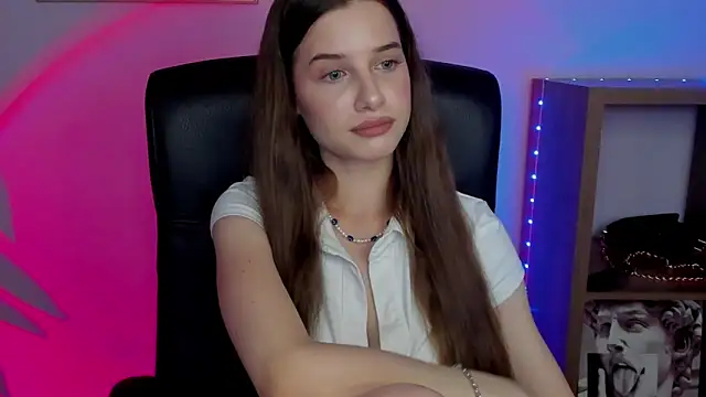 LuxMaya online show from October 1, 7:13 am