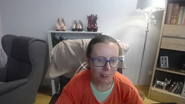 sweetxLizzy online show from September 22, 4:33 am