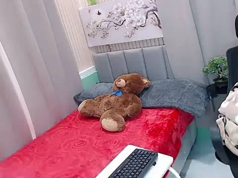 sugar dollyyy online show from July 4, 5:47 am