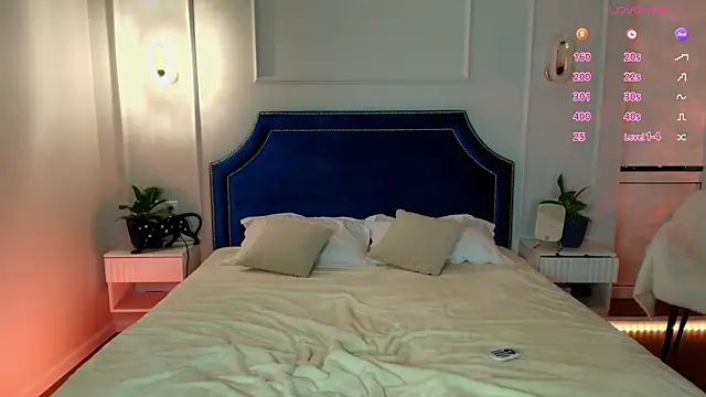 Katherinepinke online show from December 17, 7:51 pm