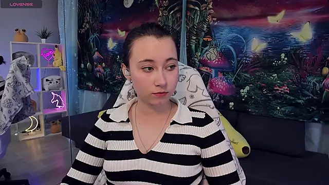 ClaraParks online show from October 3, 6:13 pm