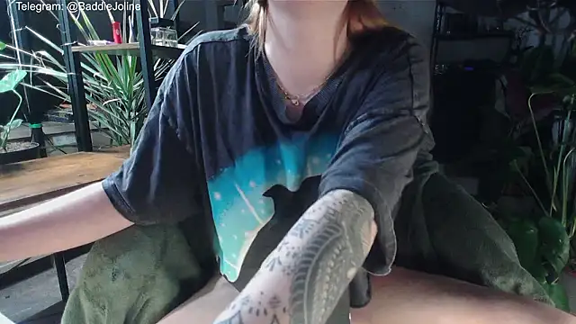 BaddieJoline online show from March 18, 8:03 pm