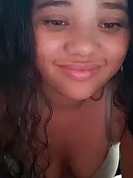 Snapshot of Violethroos chatting on September 19, 4:33 am Violethroos online show from September 19, 4:33 am