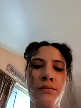 Anna-May97 online show from May 2, 11:52 pm