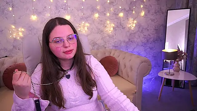 SophieDreamss online show from February 21, 10:10 pm