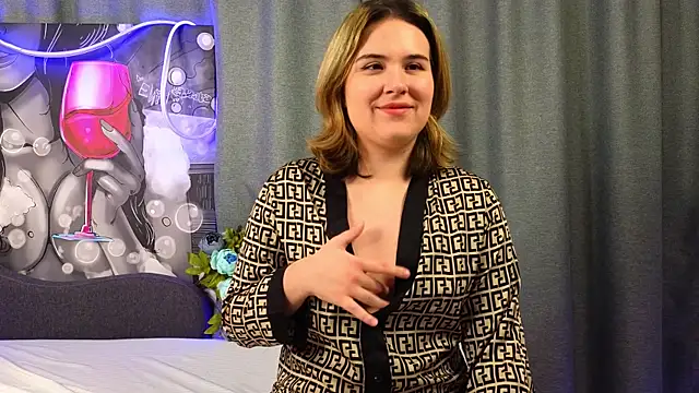 Snapshot of ElizabethDixon chatting on September 25, 7:23 pm ElizabethDixon online show from September 25, 7:23 pm
