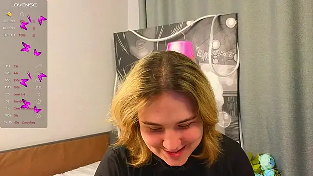 Snapshot of ElizabethDixon chatting on September 29, 8:36 pm ElizabethDixon online show from September 29, 8:36 pm