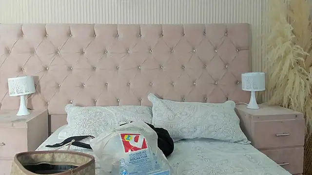 MacarenaRosse online show from December 20, 10:47 pm