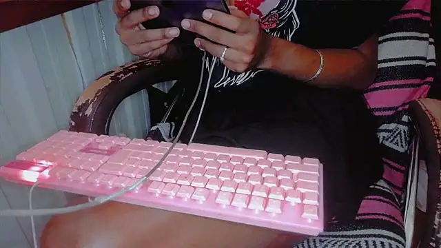 Snapshot of HTXBBY3130 chatting on September 21, 10:08 pm HTXBBY3130 online show from September 21, 10:08 pm