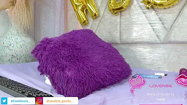 Carolinagarcia12345 online show from February 7, 4:00 pm