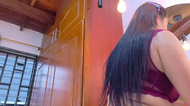 Jennifer Vega1 online show from April 27, 8:39 pm