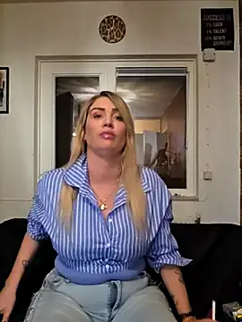 lotteliefde1 online show from August 9, 8:01 pm