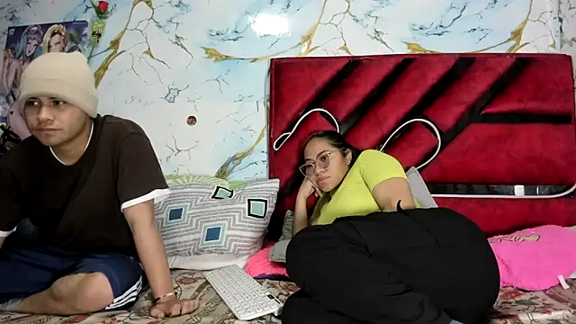 hot lady19 online show from March 12, 12:35 am