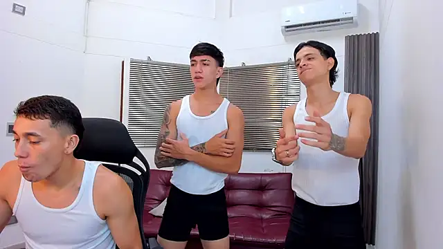 Party BoysW online show from June 9, 1:54 pm