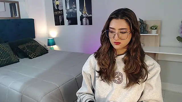 madame lottie online show from September 29, 12:32 pm