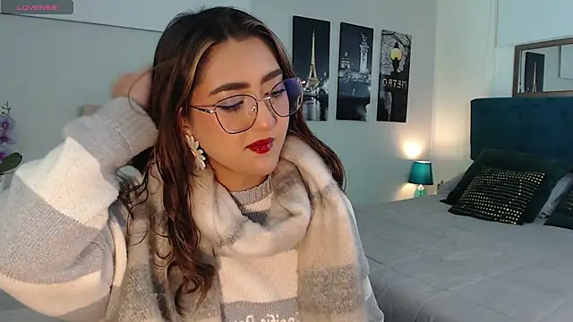 madame lottie online show from October 6, 12:33 pm