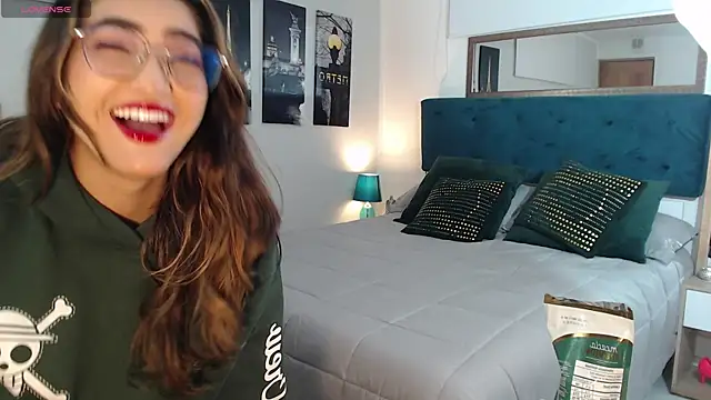 madame lottie online show from October 4, 12:44 pm