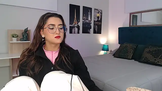 madame lottie online show from October 10, 12:32 pm