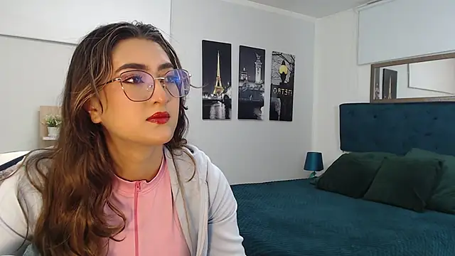 madame lottie online show from October 27, 12:33 pm