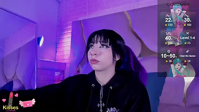 Niina Sissy online show from July 2, 5:02 am