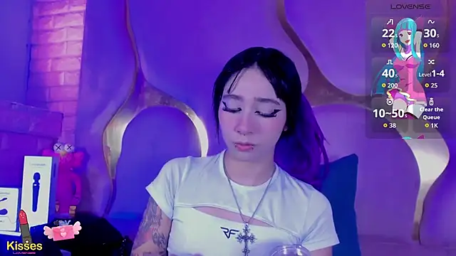 Niina Sissy online show from August 2, 5:43 am