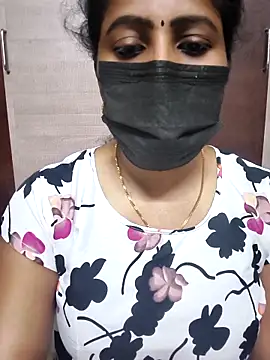 Snapshot of vasundhara26 chatting on October 12, 8:44 pm vasundhara26 online show from October 12, 8:44 pm