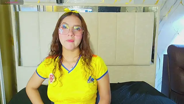 angeles azul online show from June 11, 3:31 pm