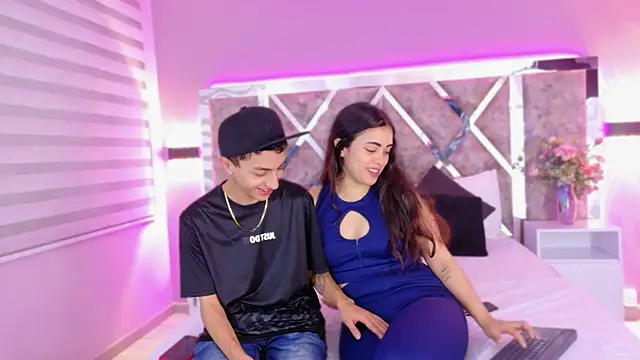 NickandAbby  online show from June 9, 8:19 pm