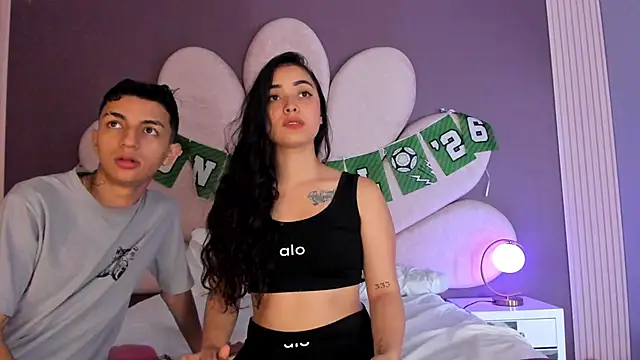 NickandAbby  online show from July 2, 3:45 am