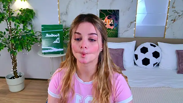 SweetyLicky online show from July 1, 4:28 pm