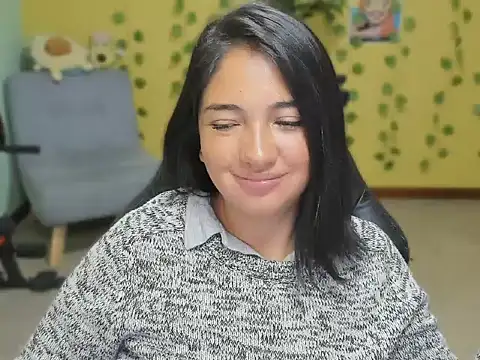 miiaawallace online show from December 20, 5:44 am