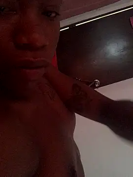 MichellePose online show from November 12, 4:49 pm