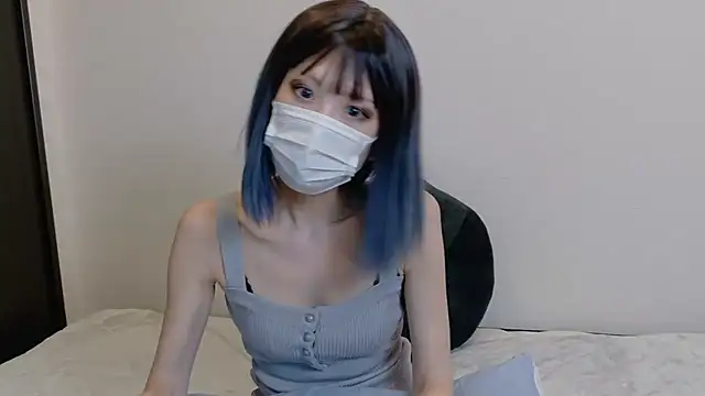 sarina at online show from July 29, 9:20 am
