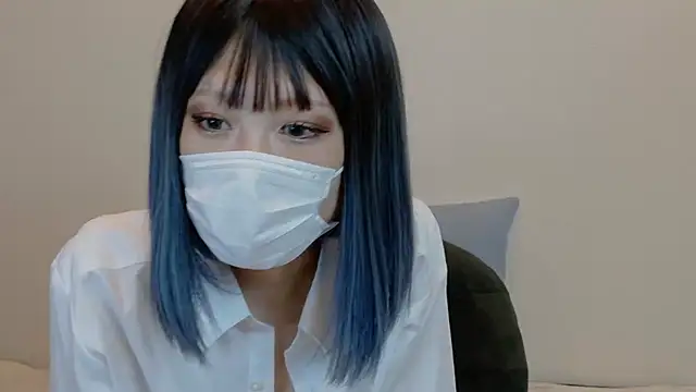 sarina at online show from November 11, 9:28 am