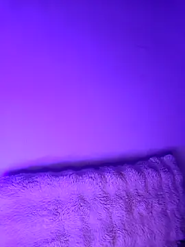 iamlalamilano online show from February 9, 10:01 pm