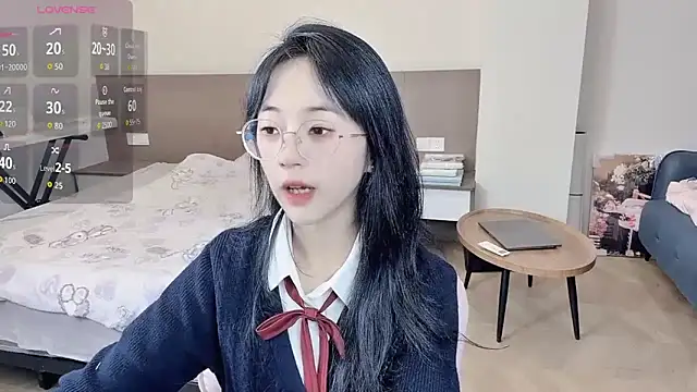 nini a online show from December 19, 12:08 pm