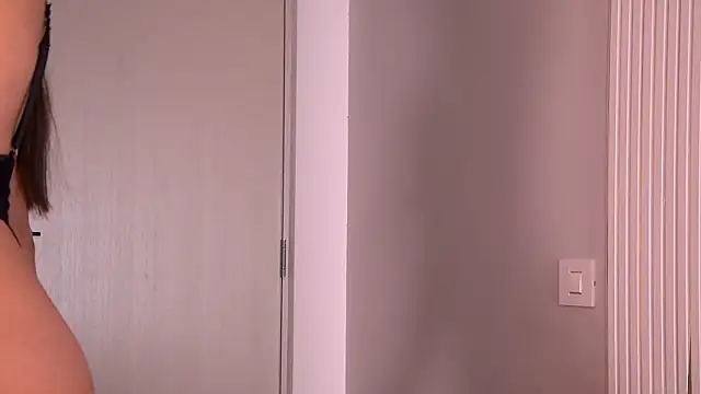 YasminaMoon online show from December 20, 4:16 am